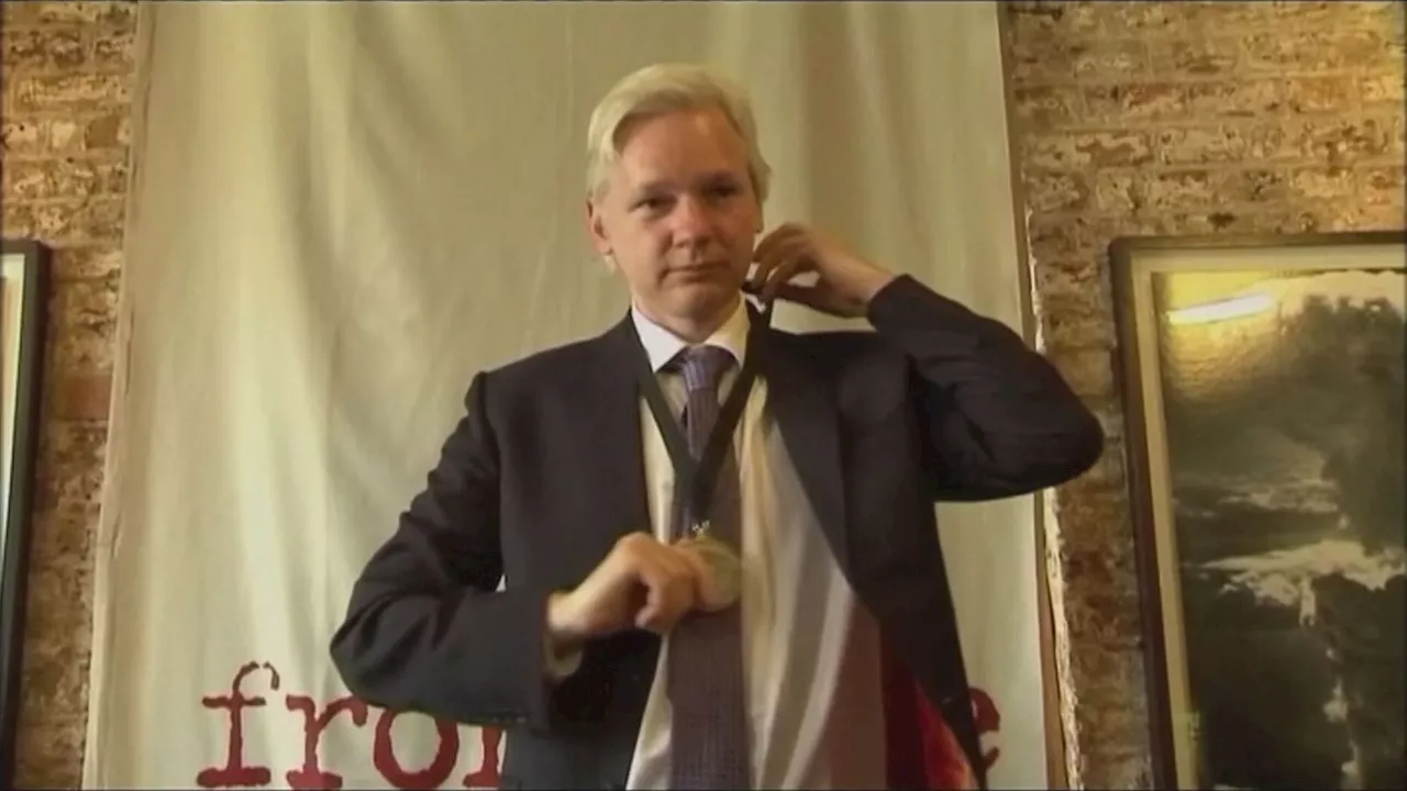 Julian Assange, en libertad rumbo a Australia