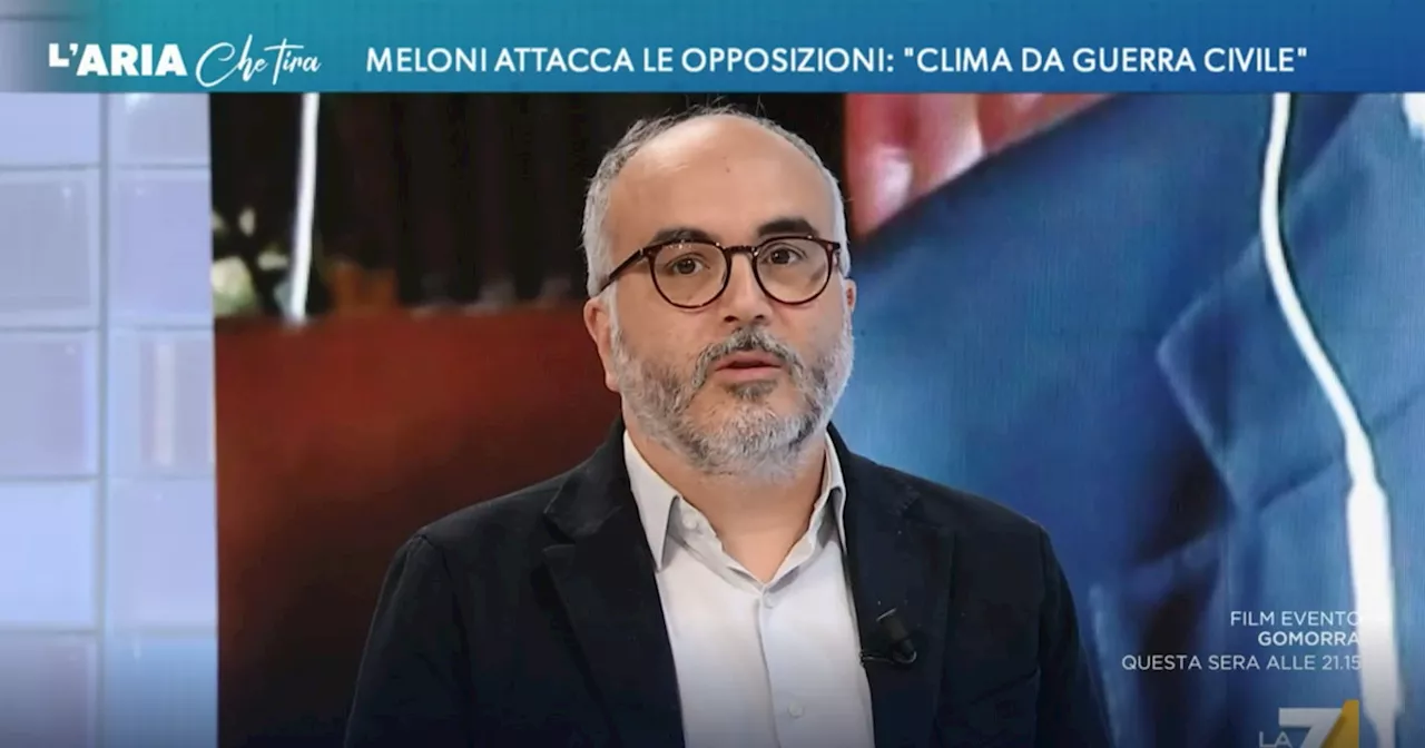 Raimo contro Meloni: &#034;Passivo-aggressiva, si sta abbeverando di acqua salata&#034;