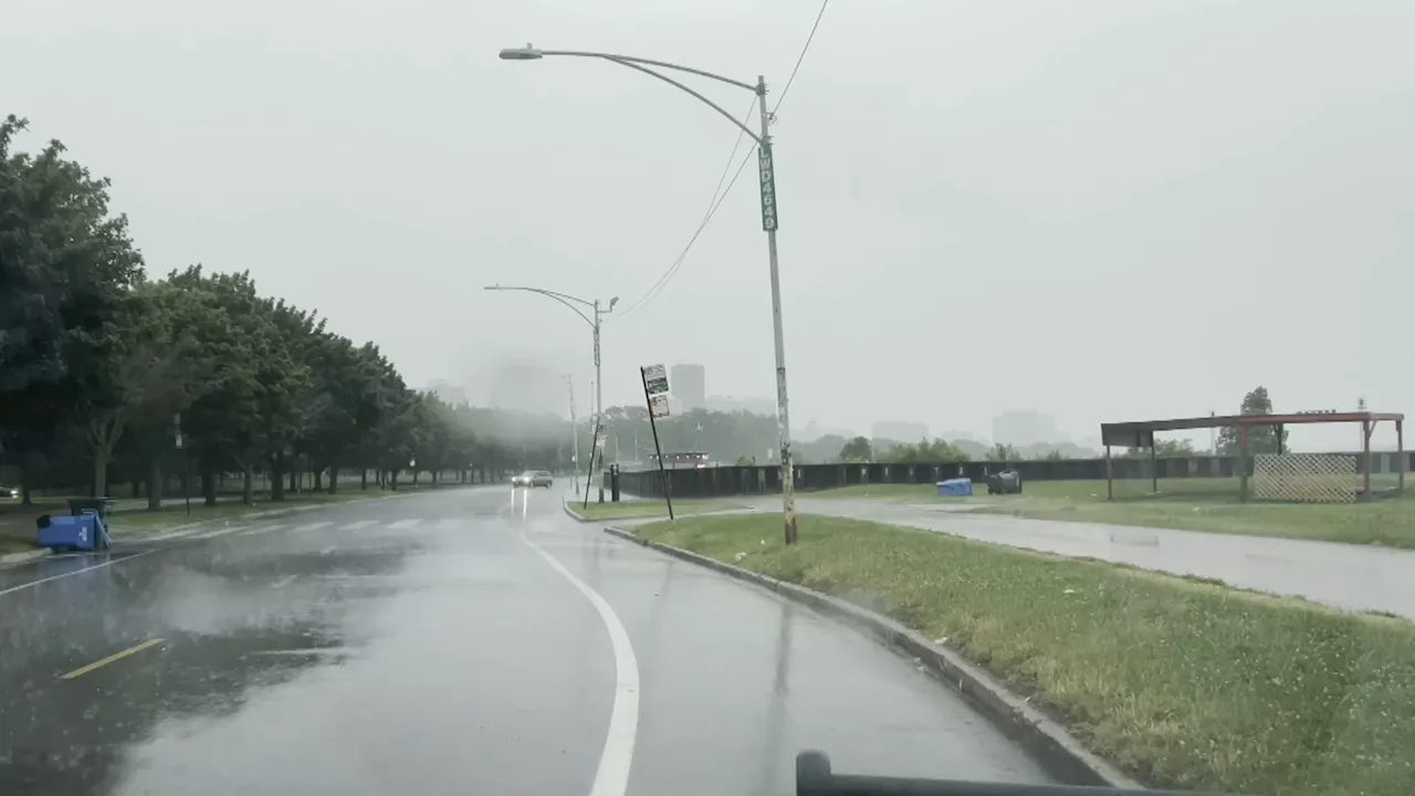 Thousands of power outages reported across Chicago area following severe storms