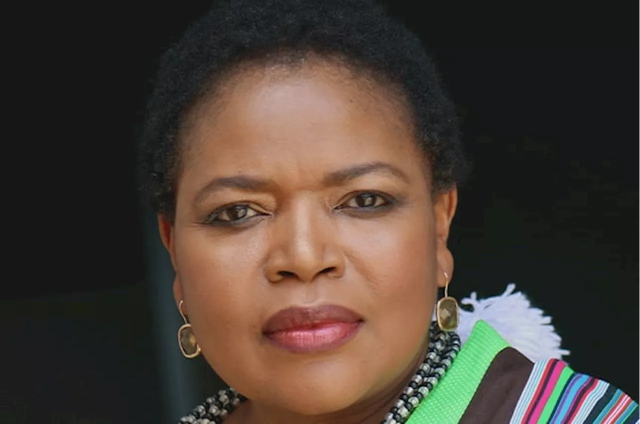 'Time to say goodbye': Florence Masebe bids Skeem Saam farewell as Harriet Manamela reclaims role