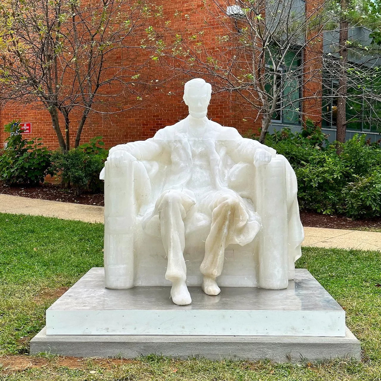 Searing Heat Wave Melts Abraham Lincoln