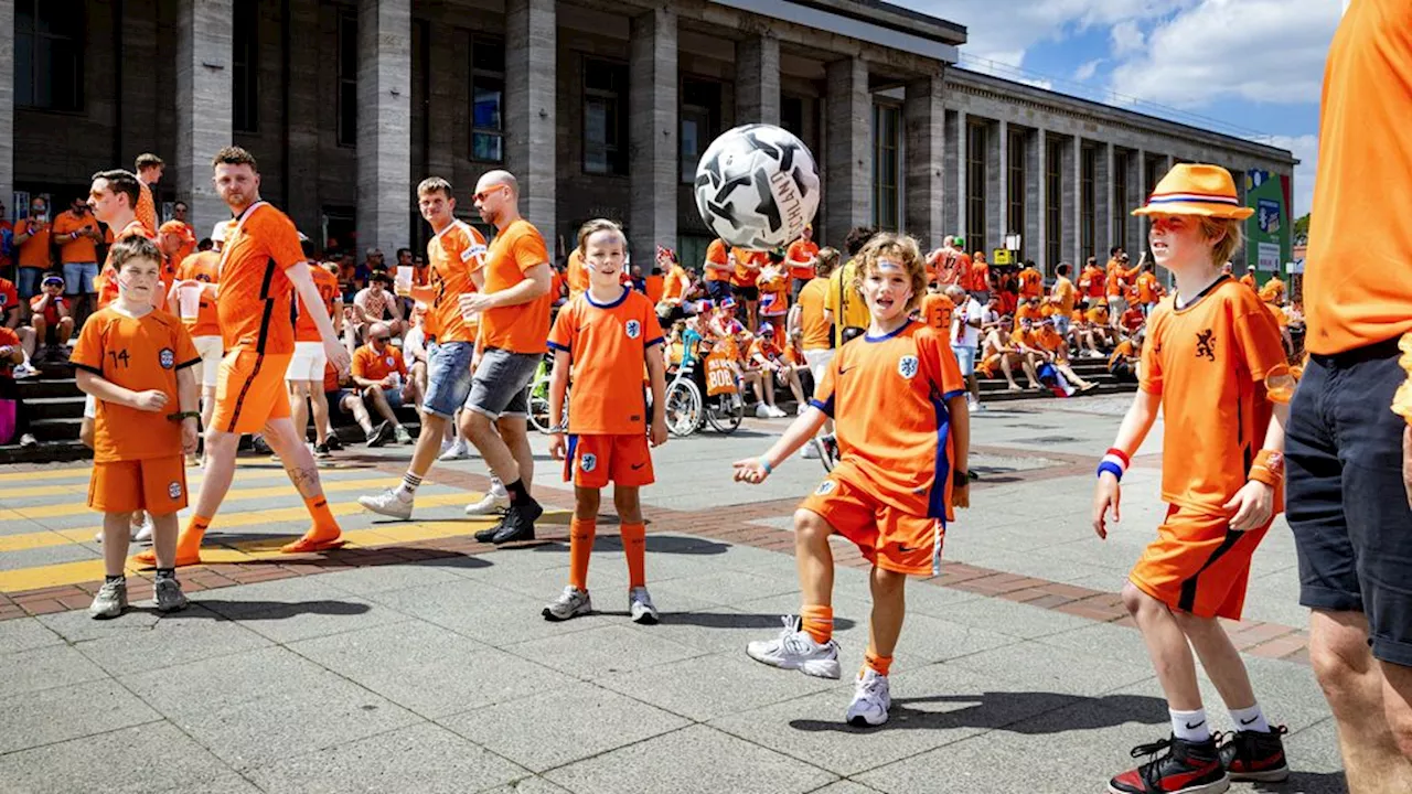 Berlijn kleurt oranje: 40.000 fans verwacht • Oranje speelt oefenduel na Oostenrijk