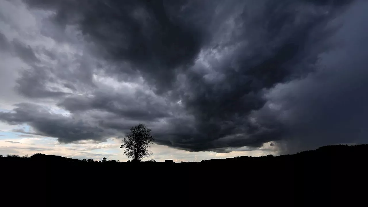 Bayern: Wechselhaftes und schwülwarmes Wetter in Bayern