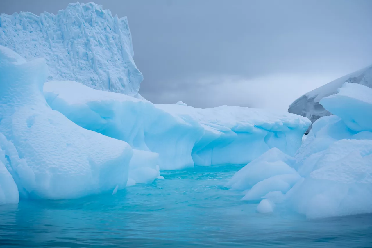 New tipping point discovered beneath the Antarctic ice sheet