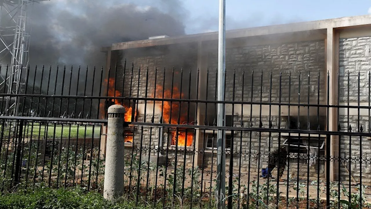 Kenya's parliament compound stormed, building set ablaze: Witness - SABC News