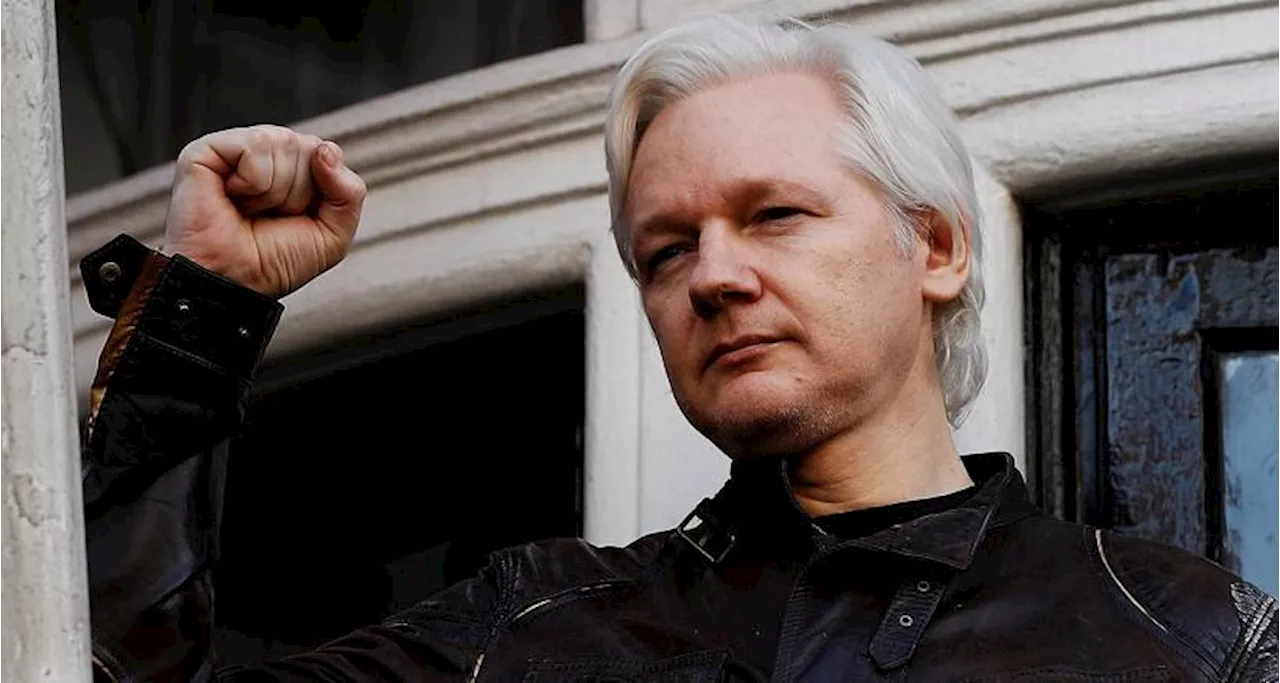 Chi è Julian Assange, il padre di WikiLeaks