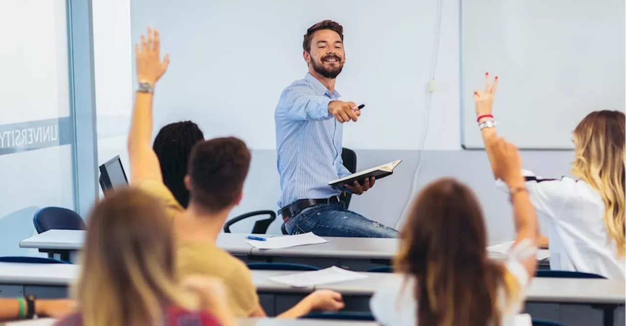 Lettera di 120 professori: «Gli studenti non sanno la storia, il ministero agisca»