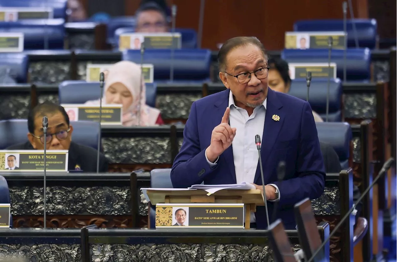 Cabinet reshuffle 'to save the PM' if Malaysia doesn't improve WCR ranking, jokes Anwar