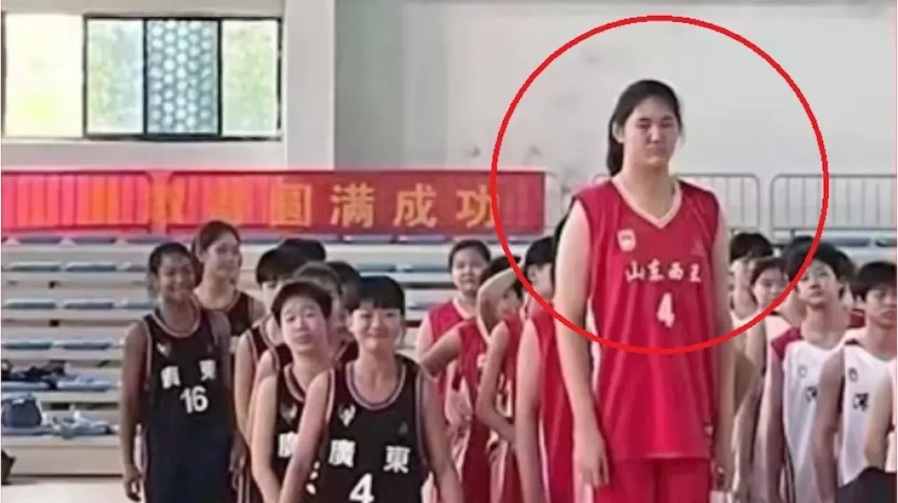 China: Mengenal Zhang Ziyu, Pebasket 17 Tahun Dengan Tinggi 220 Cm Yang ...