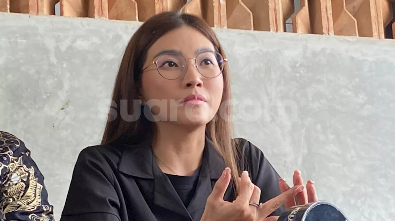 Sepekan Setelah Operasi Plastik di Korea, Sarwendah Pamer Pose Malah Dibilang Mirip Inul