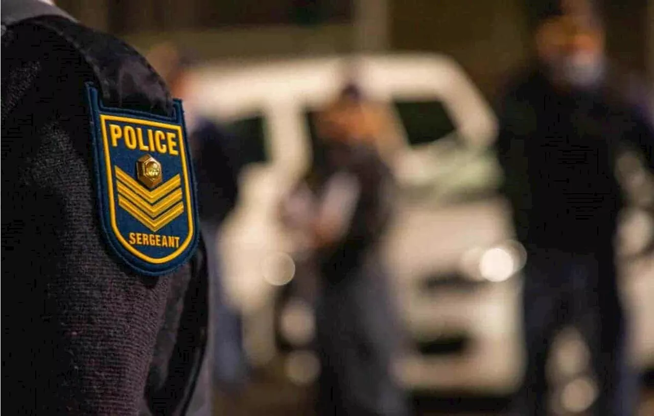 Two Joburg police officers get 10 years for R14 000 extortion