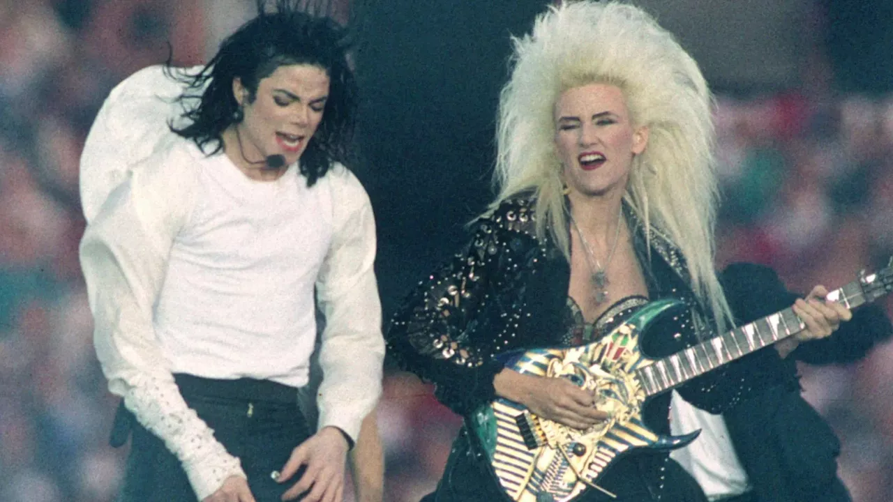 Michael Jackson’s guitarist lifts lid on troubled icon’s life in ‘prison’ & ‘very dark’ allegations 15yrs o...