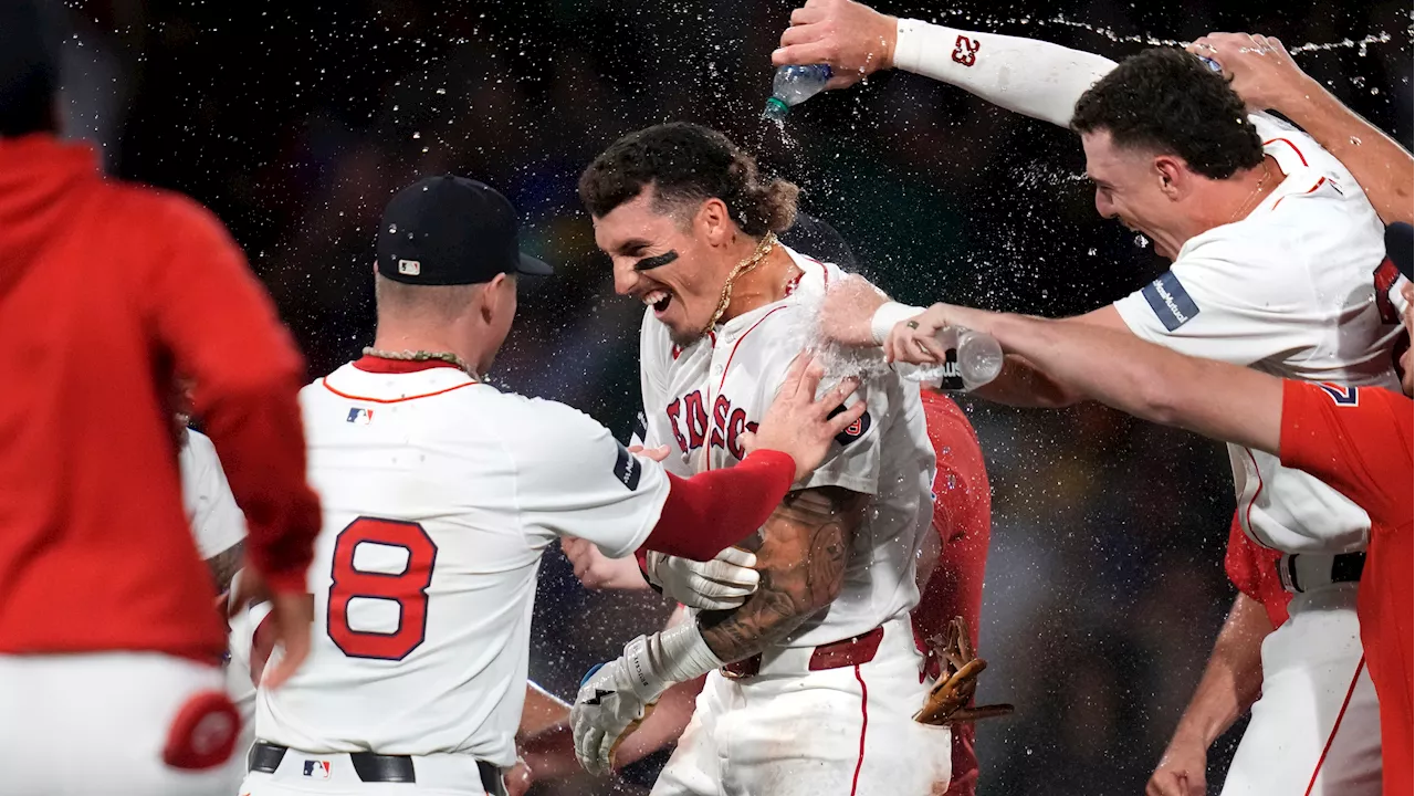 Devers, Hamilton homer, Red Sox rally to send Blue Jays to seventh-straight loss