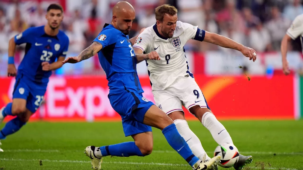 Engeland stelt zwaar teleur maar wint wel Groep C; Slovenië naar achtste finale