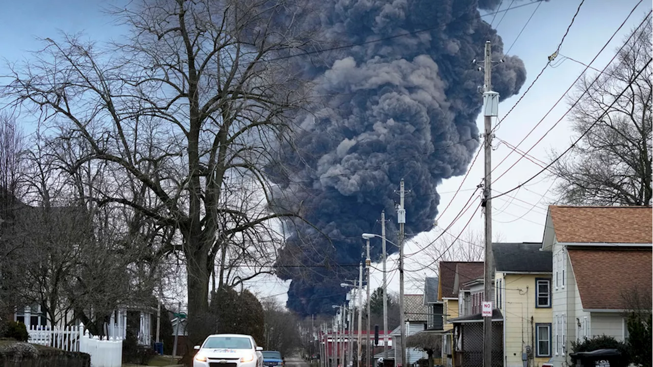 NTSB concludes flaming wheel bearing caused east Ohio derailment, burn was unnecessary