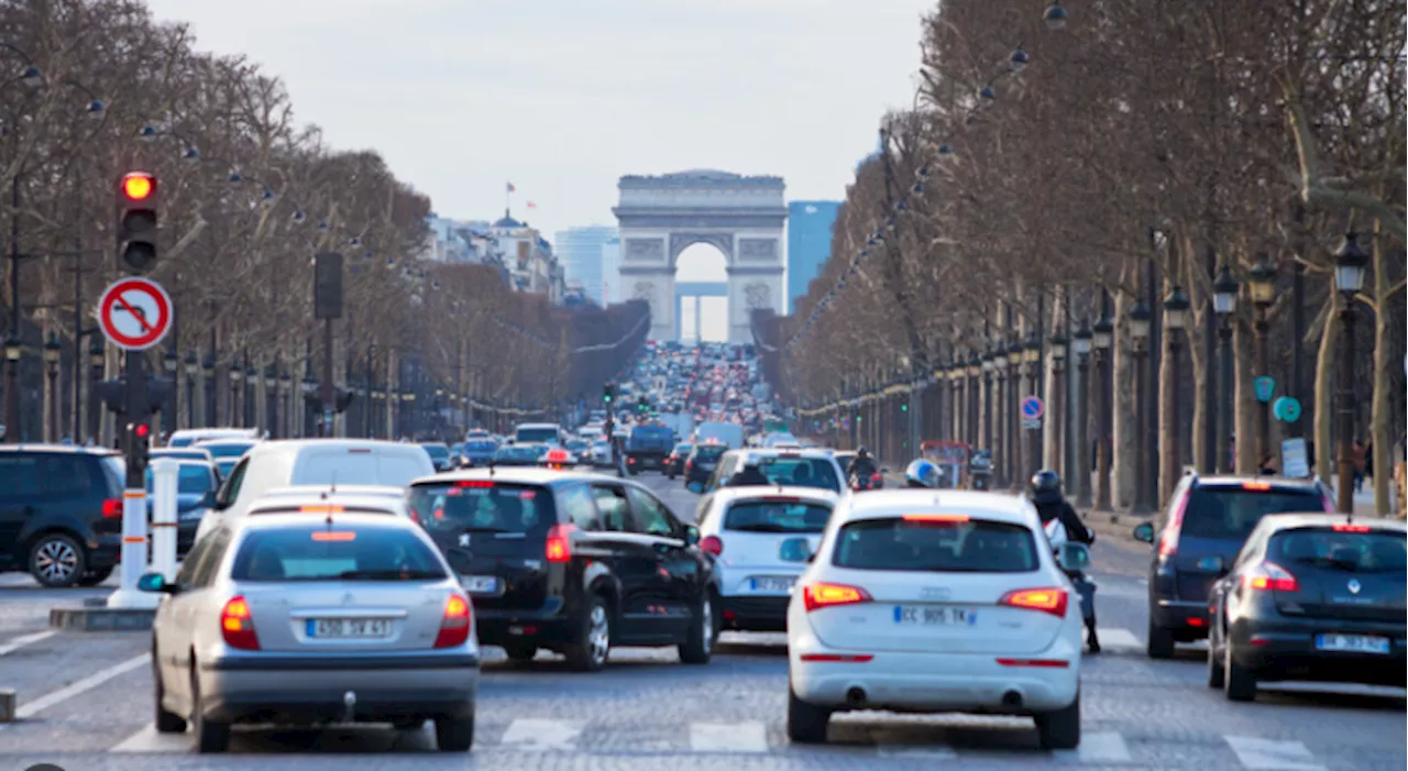 Traffic jams and politics cloud Paris Olympics build-up