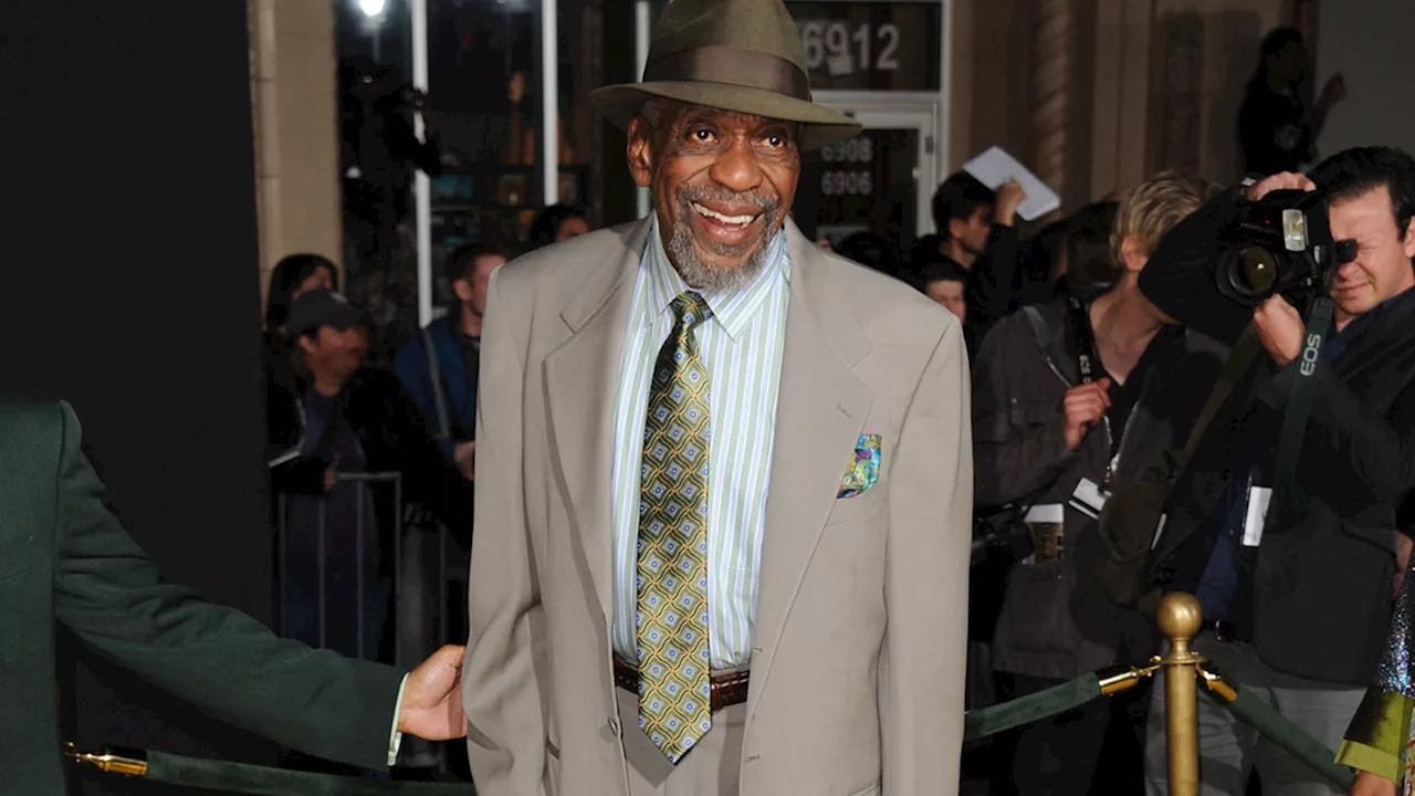 Bill Cobbs, veteran actor known for 'The Bodyguard,' 'Night at the Museum' and 'Air Bud,' dies at 90