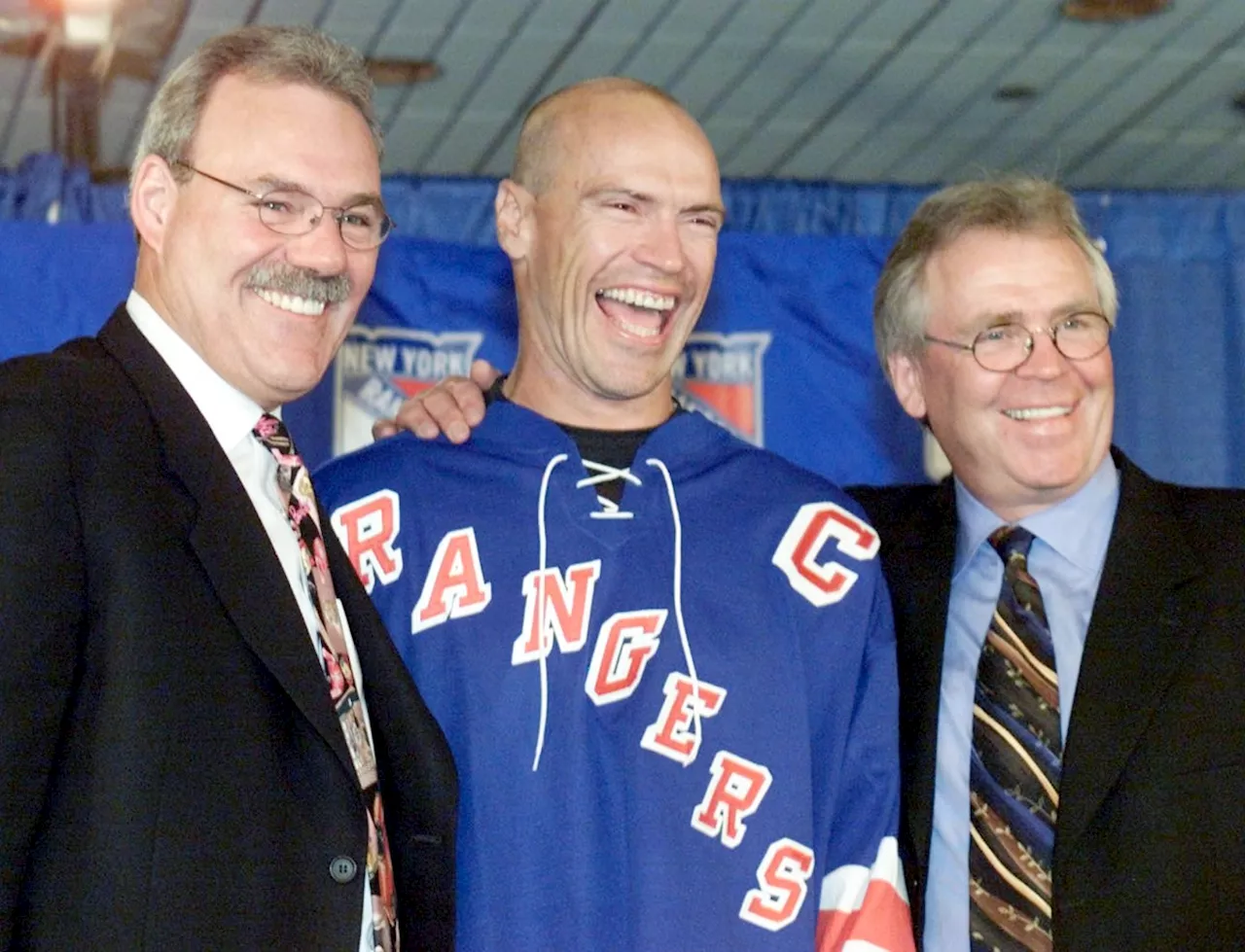 Long-time Rangers exec, architect Glen Sather retires