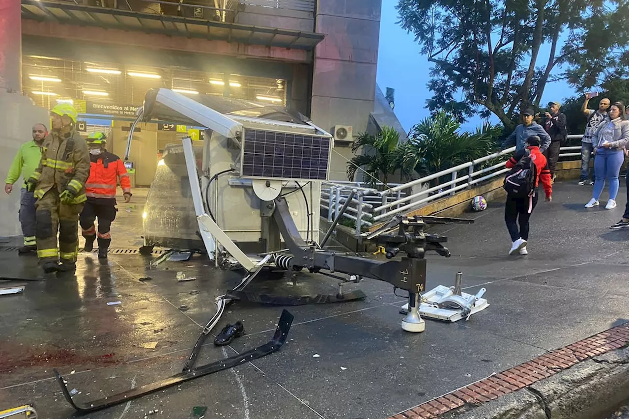 1 muerto y 11 heridos dejó colapso de cabina de Metrocable en Medellín