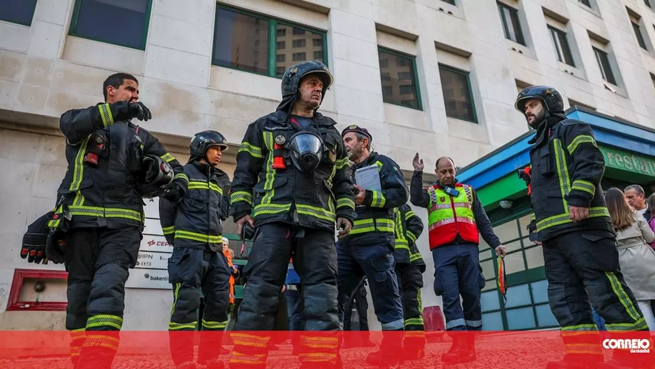 Incêndio deflagra em empresa de resíduos em Famalicão