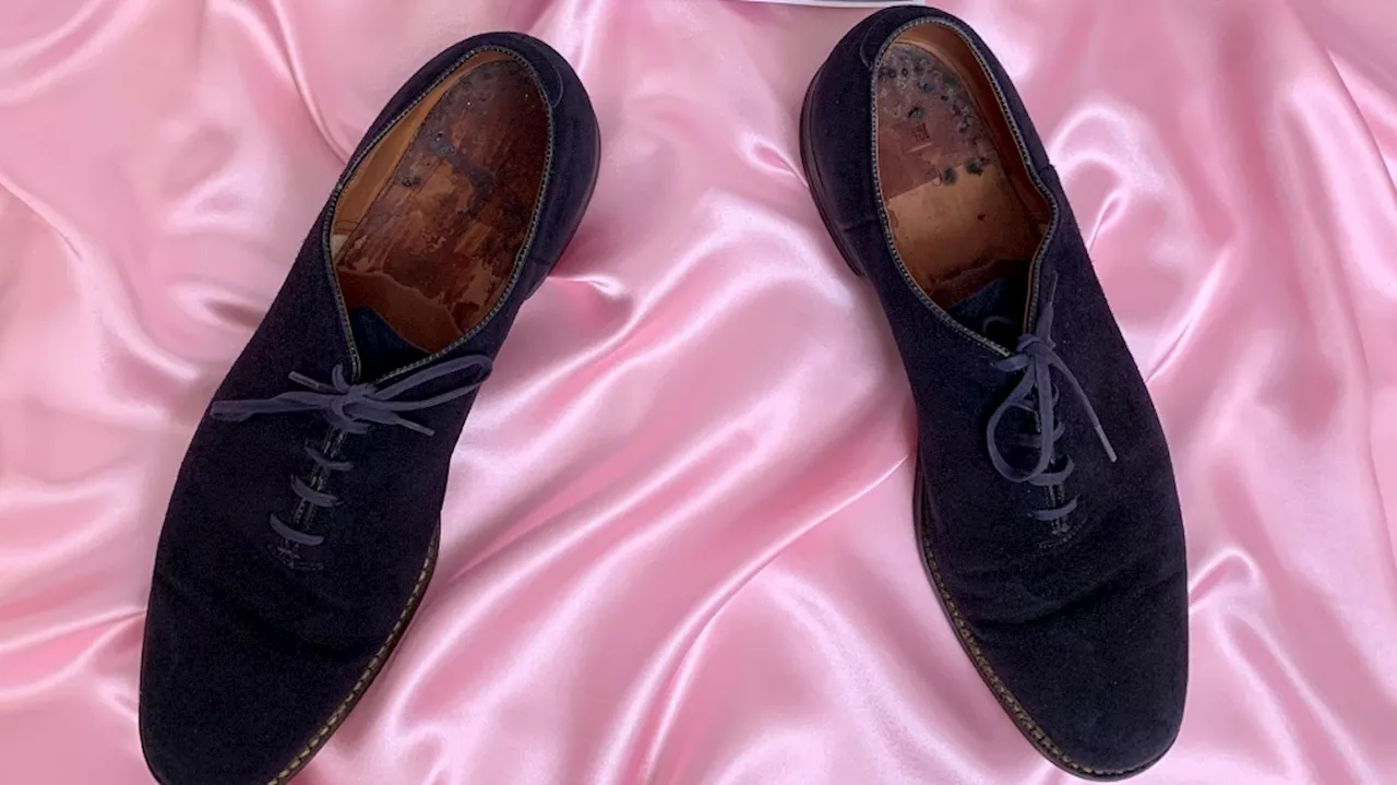 Elvis Presley's actual blue suede shoes are up for auction