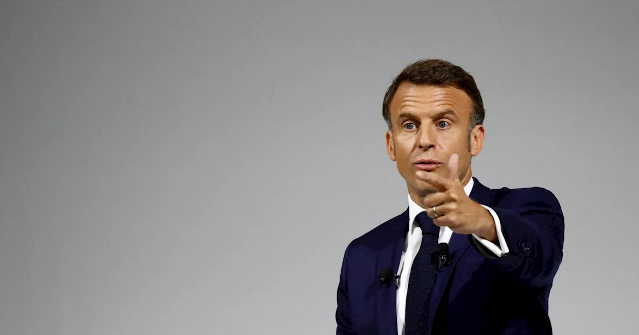 Macron advarer mot borgerkrig