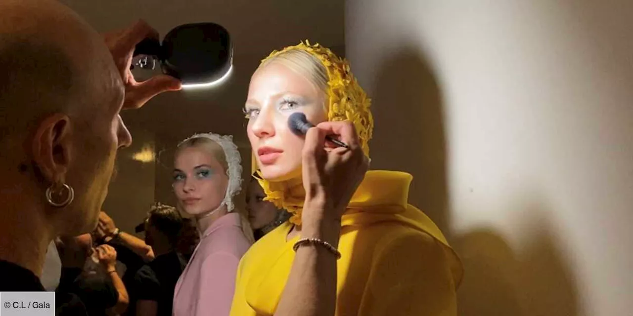 – Le maquillage sixties du défilé Yanina Couture Haute Couture Automne-Hiver 2024–2025