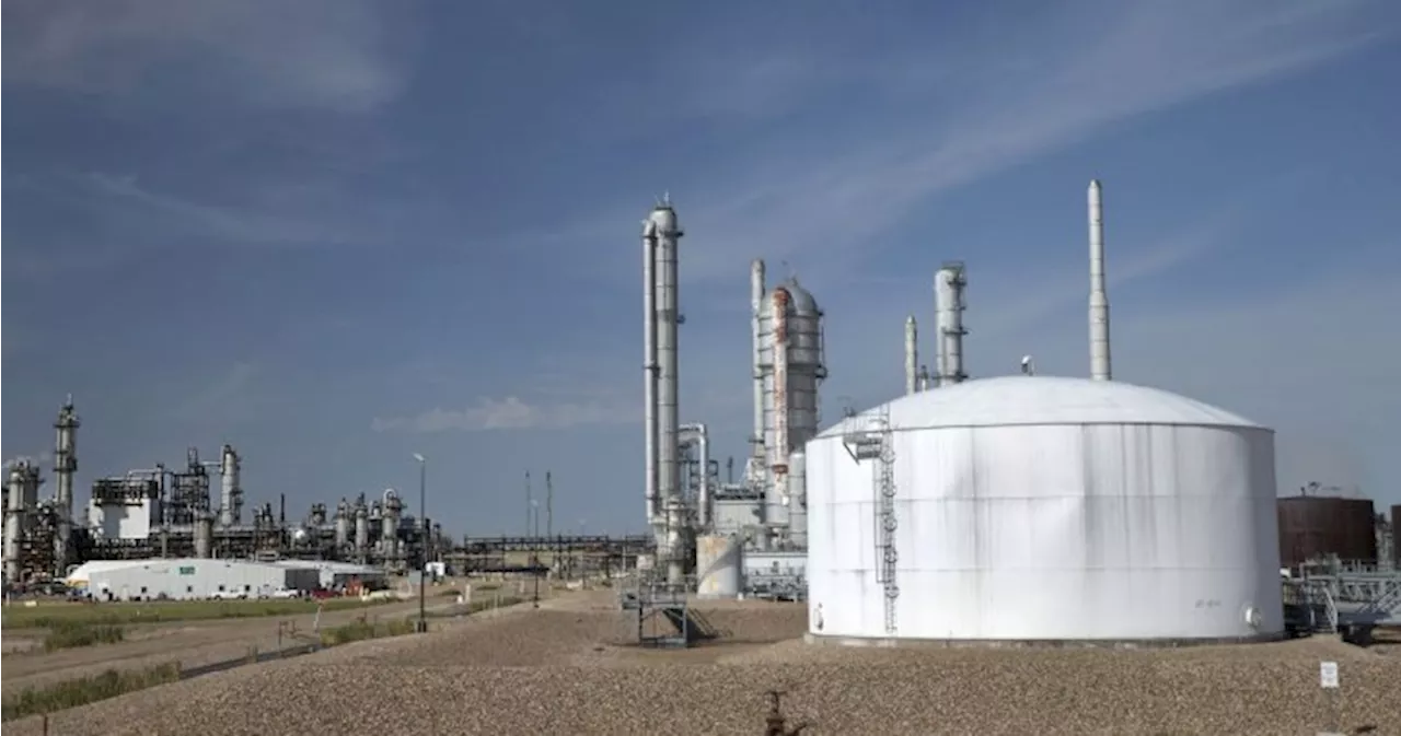 Shell Canada Products going ahead with carbon capture project in Alberta