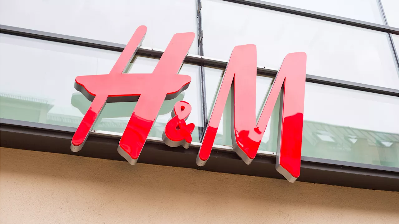 Von H&M: Den „Zitronen“-Maxirock von H&M holen wir uns für die Sommerferien