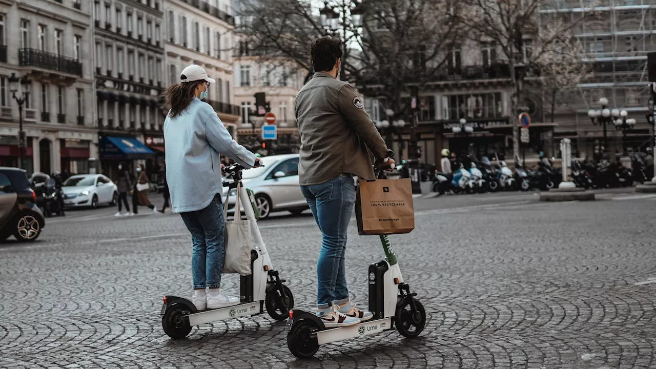 La DGT prohibirá a los menores usar patinetes eléctricos y prepara nuevas restricciones