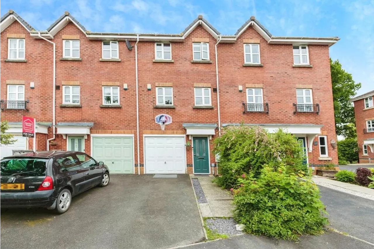 Ultra slick 3 bed 3 storey Garstang townhouse with magnificent views and integral garage for sale