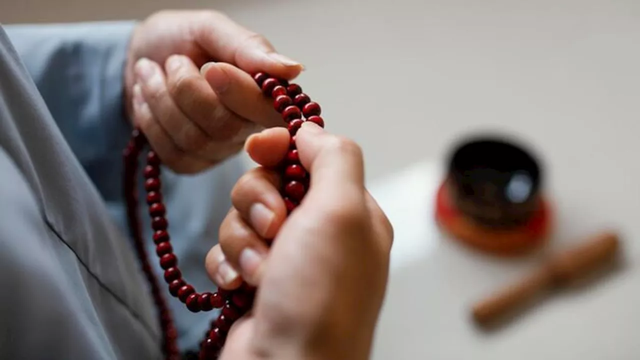 Dzikir Pembuka Rezeki setelah Sholat Subuh, Lengkap dengan Bacaan Doanya