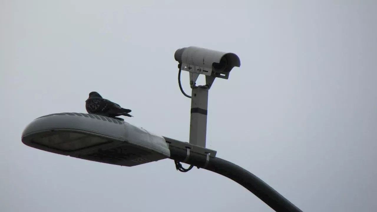 Reports find Oakland police technology lagging, billboard deal costing city