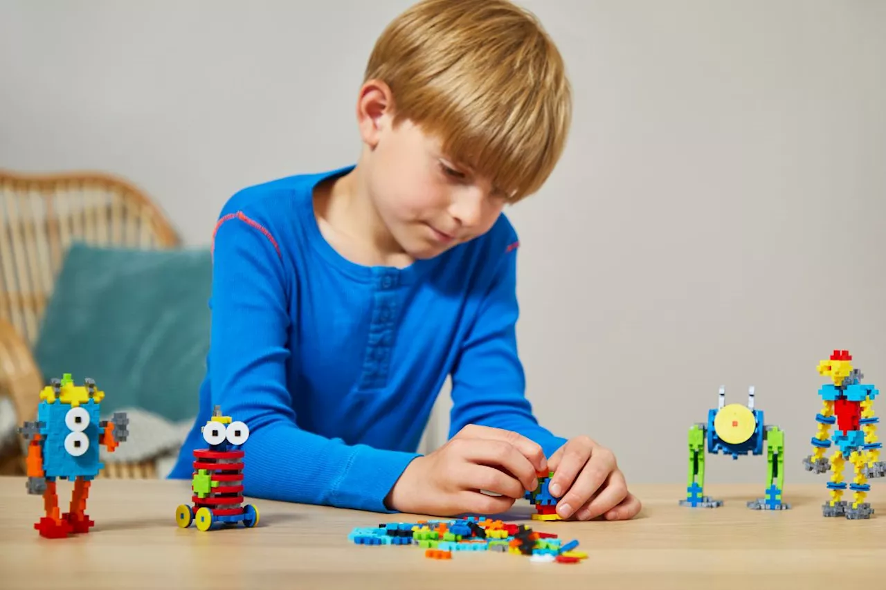 We asked families to test the Plus-Plus® ‘Learn to Build Robots’ set – their verdict might surprise you