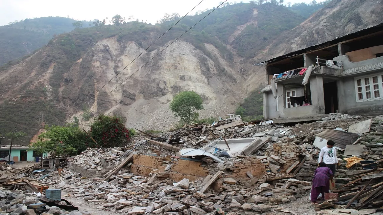 नेपाल में भारी बारिश ने मचाया कहर, भूस्खलन, बाढ़ और बिजली गिरने की घटनाओं में 14 लोगों की मौत