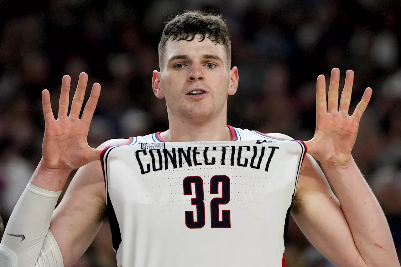 Donovan Clingan gaining steam as potential No. 1 pick in Wednesday's 2024 NBA Draft