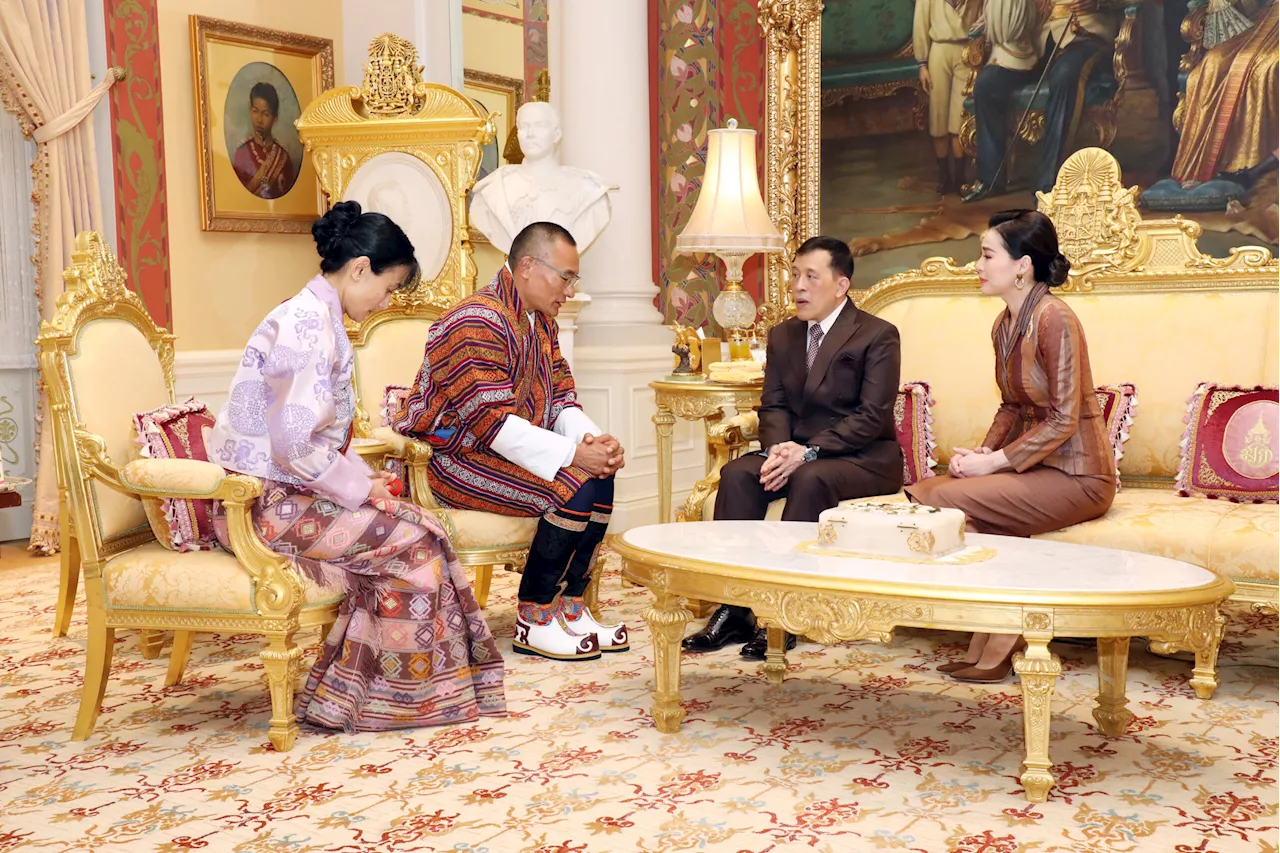 ในหลวง พระราชินี พระราชทานพระบรมราชวโรกาสให้ นายกรัฐมนตรีภูฏาน เฝ้าฯ