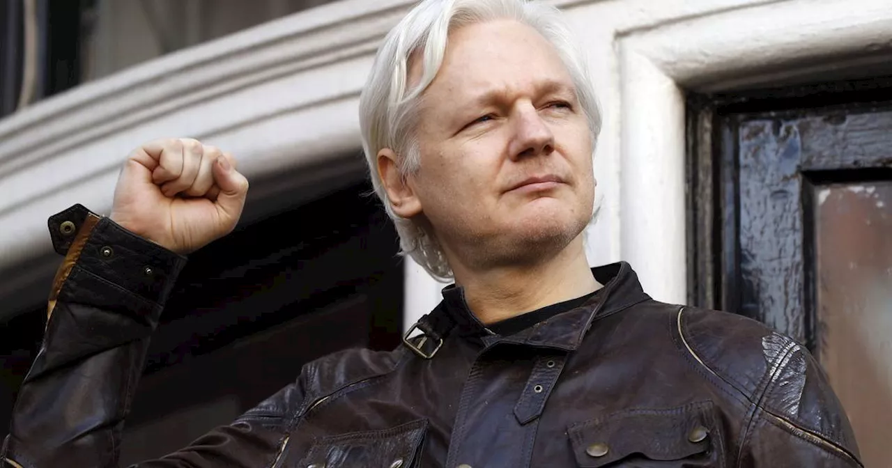 Julian Assange: Ist der Wikileaks-Gründe ein Held oder ein Schurke?