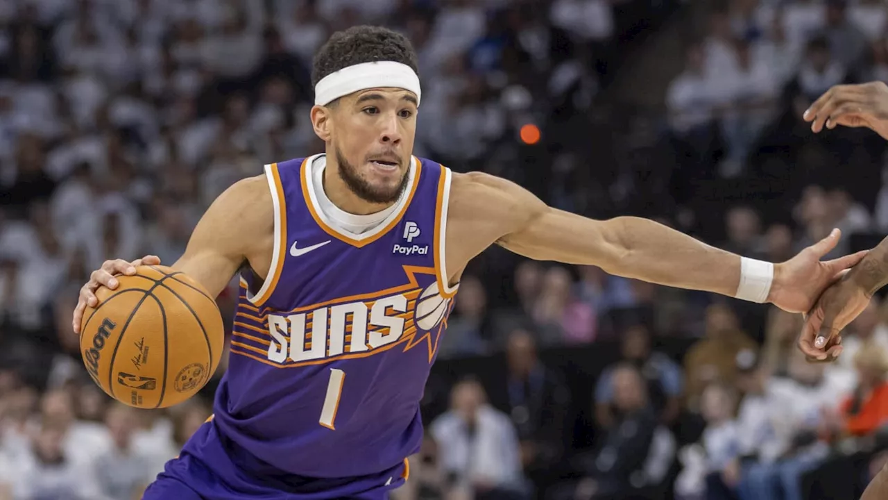 Devin Booker 'Fully Committed' to Phoenix Suns