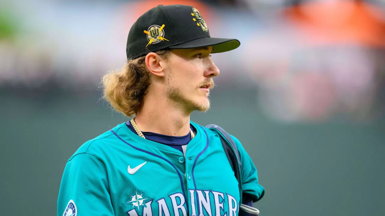 Mariners' Pitcher Takes Vicious Shot at College Coach on Social Media