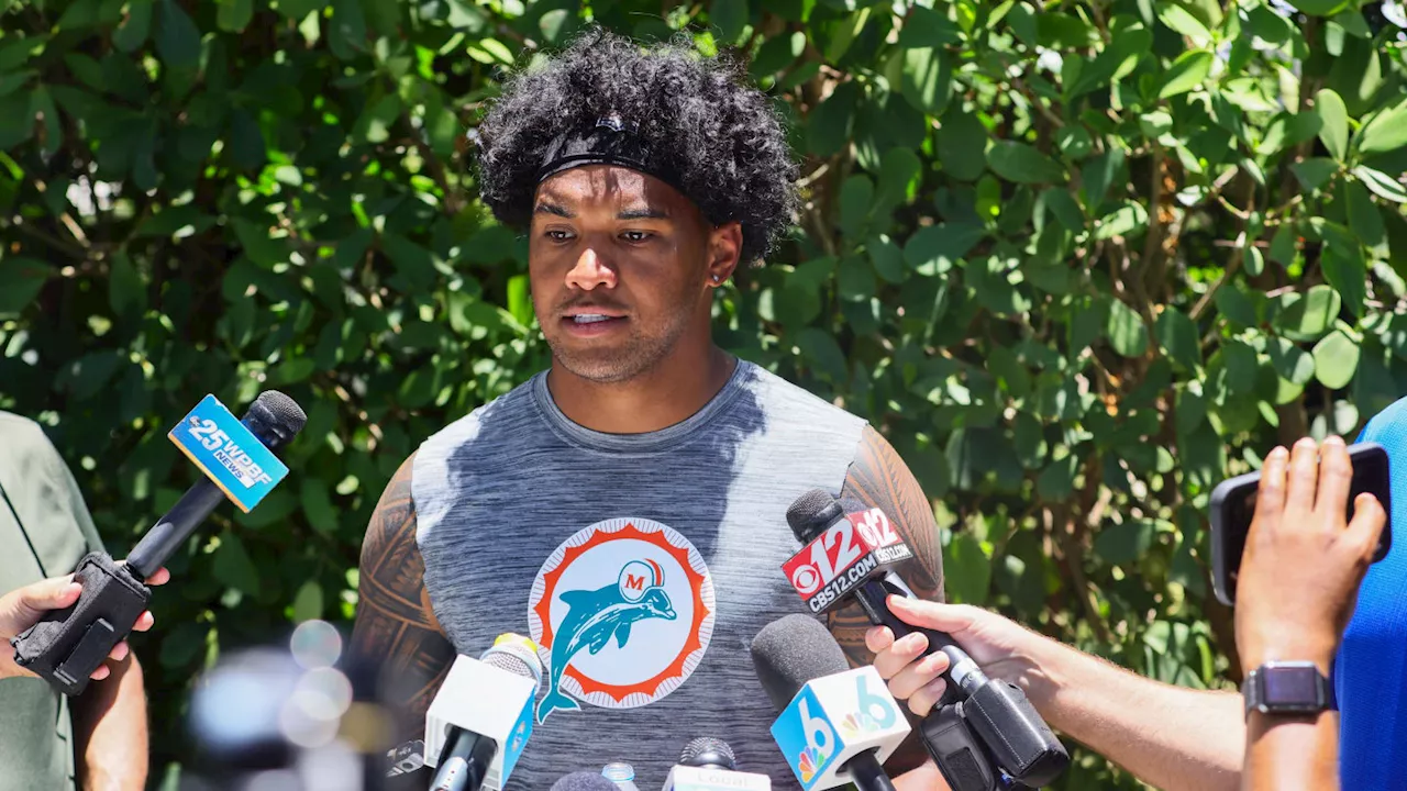 Miami Dolphins Reportedly Offering Tua a Contract Below New Top of the Market