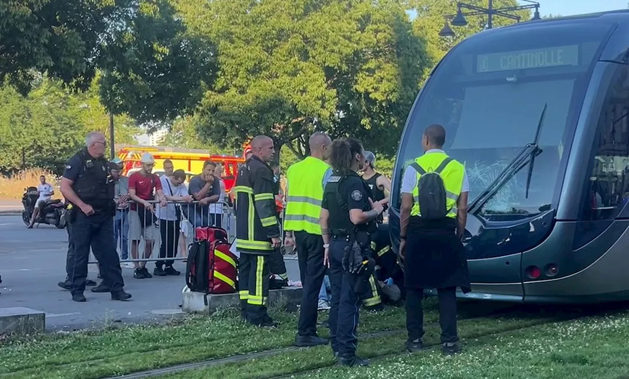 Vidéo. Bordeaux : un piéton heurté par un tramway dans le quartier de Saint-Michel