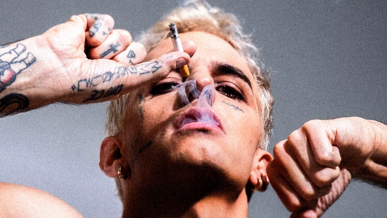 Achille Lauro: 'Cresciuto in un ambiente senza cultura'. Ma Dagospia fa una rivelazione