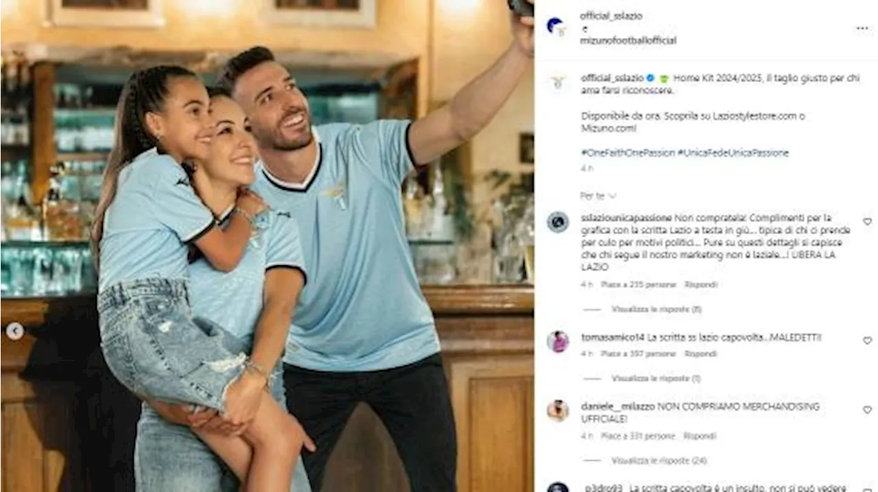 Lazio, annunciata la nuova maglia 24/25: ideogrammi nipponici sul retro della maglia