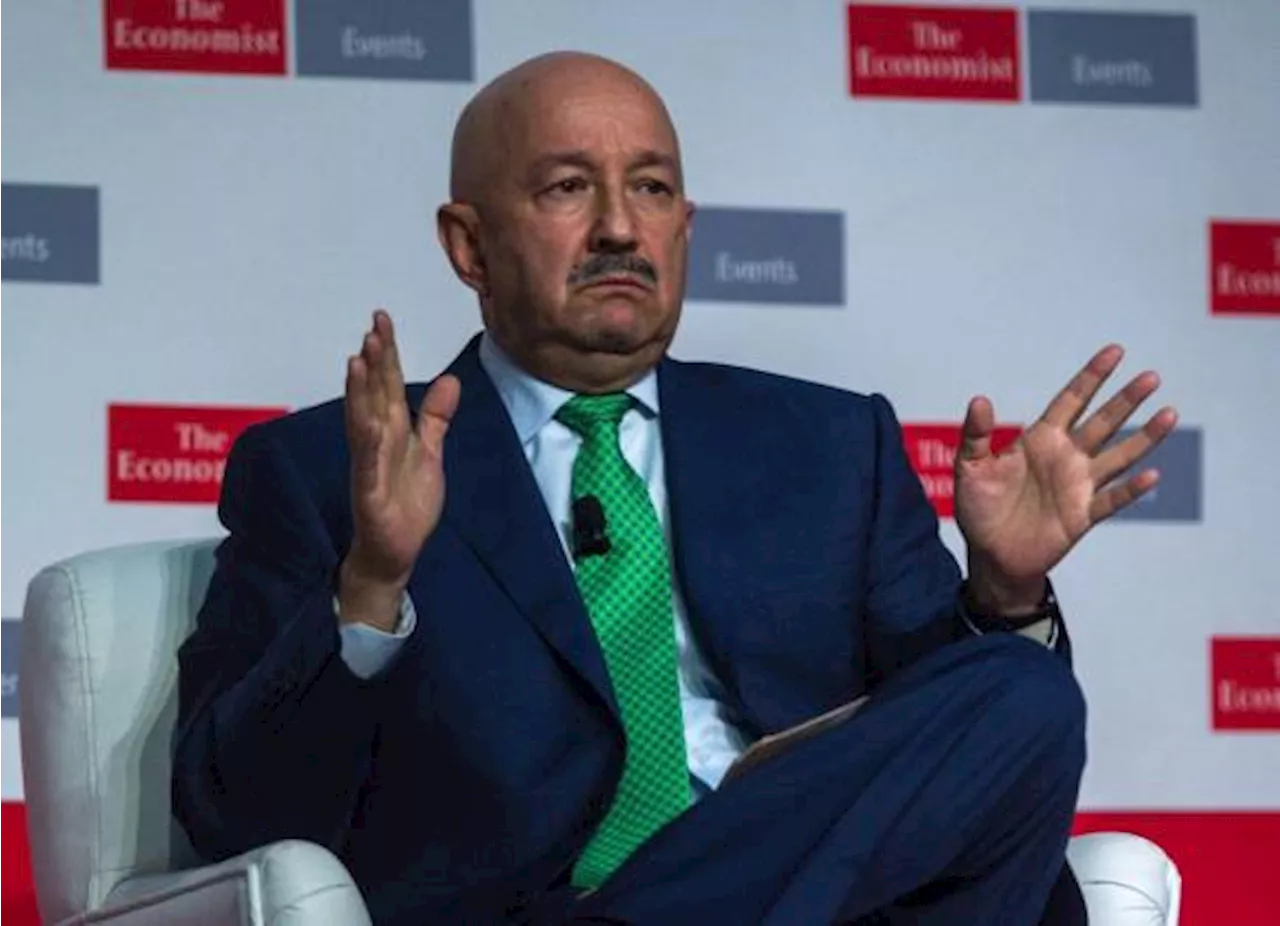 Reaparece Carlos Salinas de Gortari, junto a embajador de México en España, en exclusiva fiesta