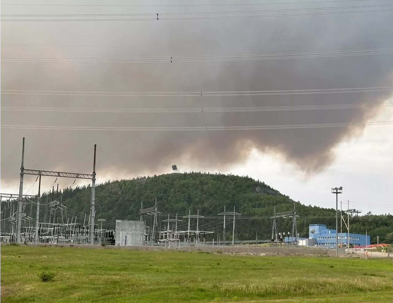 Western Labrador town without power as wildfire takes out transmission lines