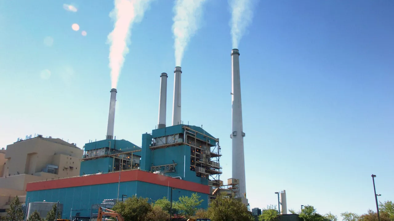 Supreme Court halts EPA's 'good neighbor' plan limiting pollution from power plants