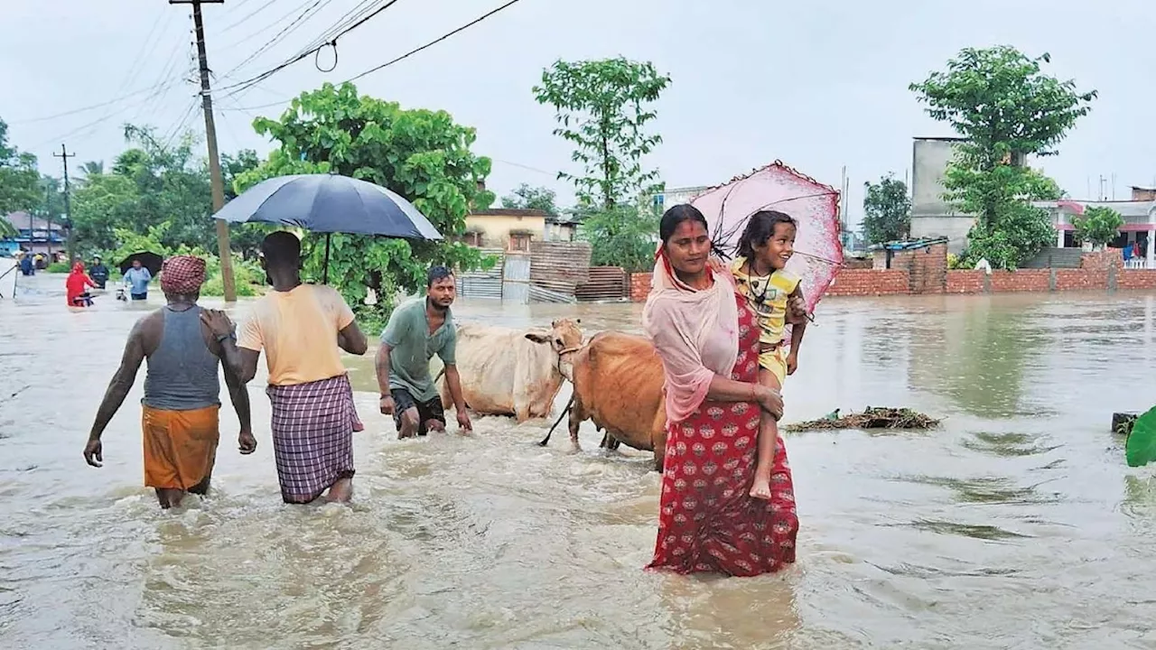 नेपाल में बाढ़-बारिश से तबाही, लैंडस्लाइड और बिजली गिरने से 14 लोगों की मौत