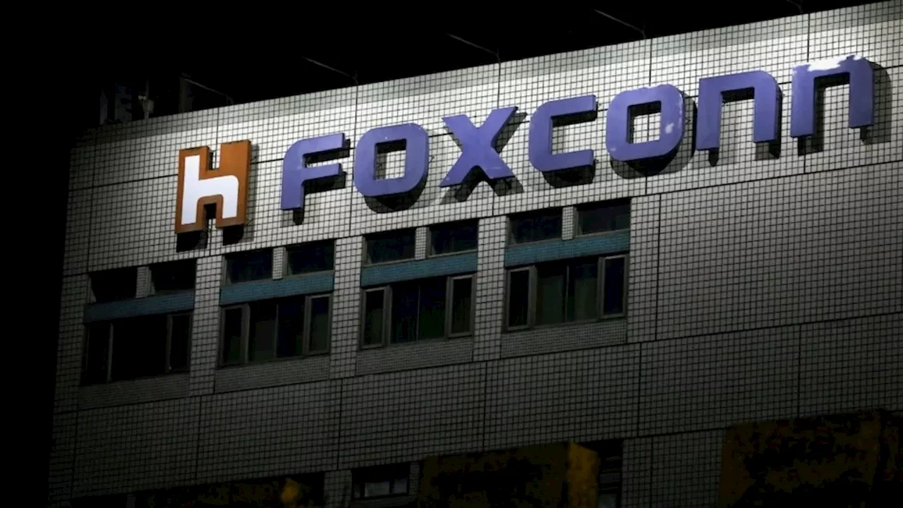 शादीशुदा महिलाओं को जॉब न देने पर घिरी iPhone बनाने वाली Foxconn... सरकार ने मांगी रिपोर्ट