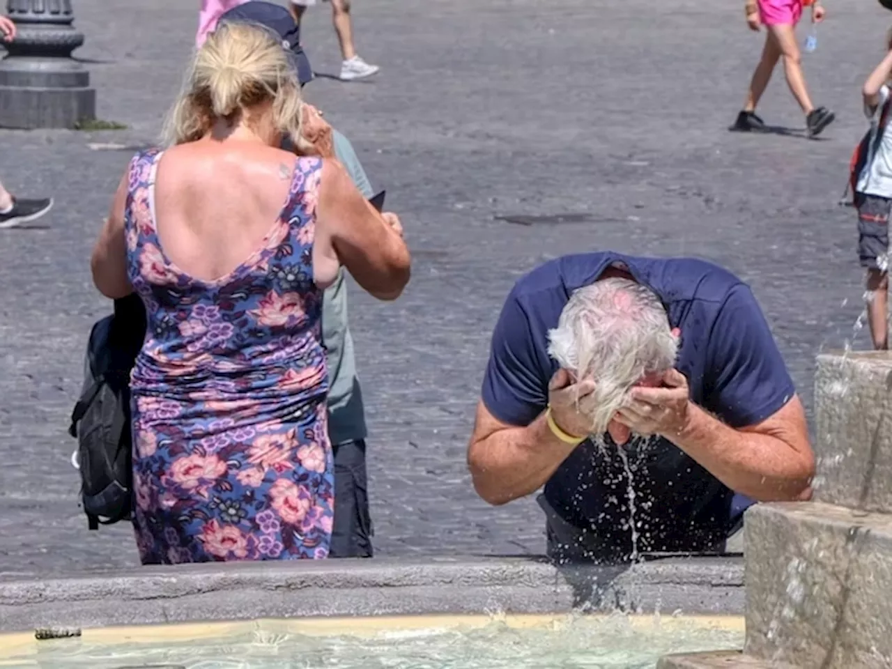 Ondata di caldo, bollino arancione in 17 città e 40 gradi